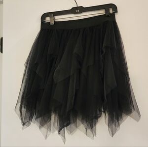 Elegant Black Tulle Skirt, L
